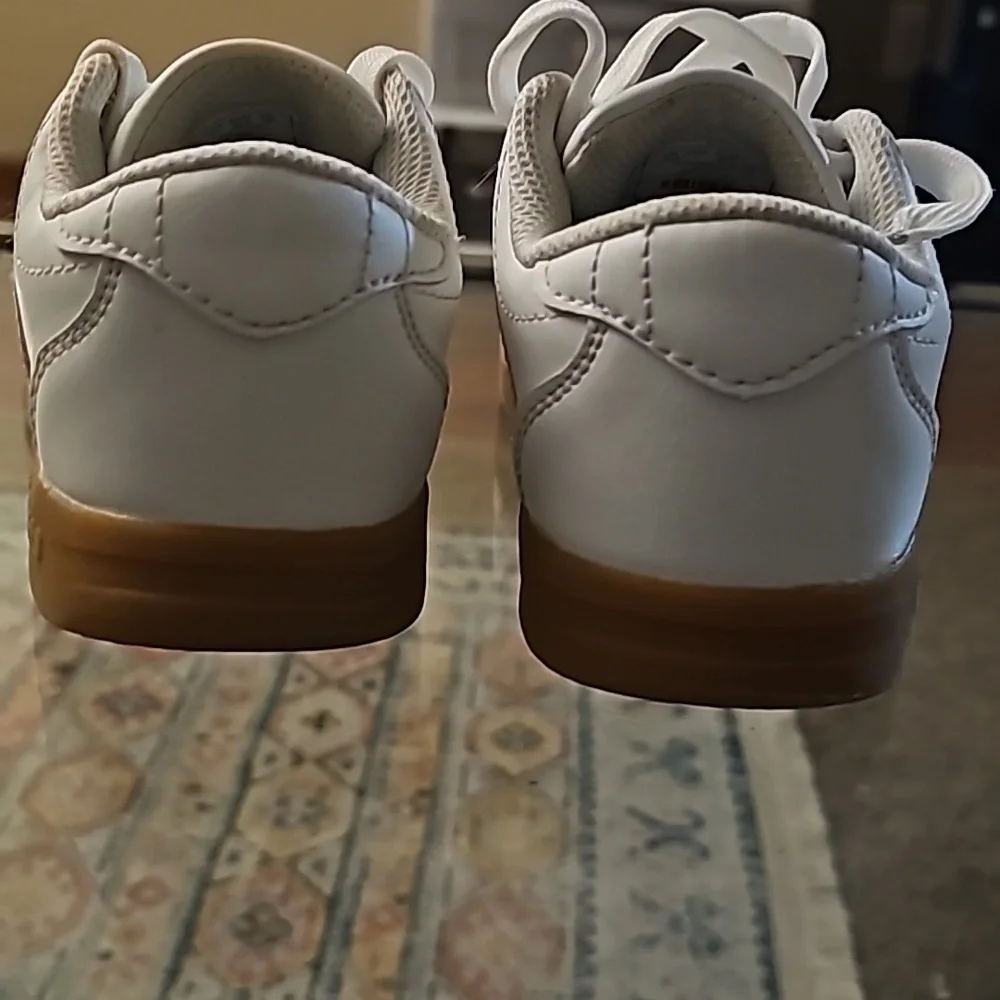 K-Swiss classics size 1 - Picture 7 of 12